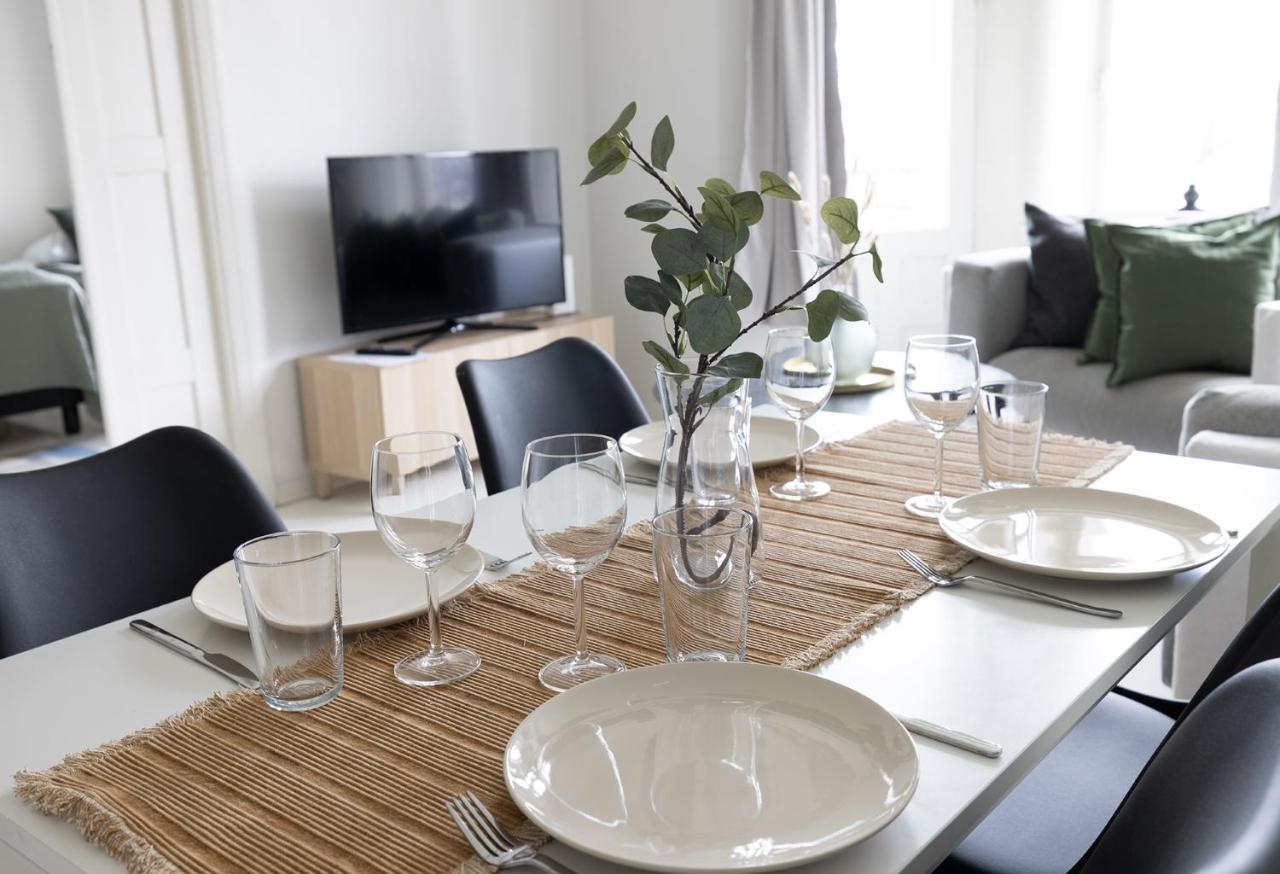 2Ndhomes City Center 2Br Apartment With Balcony And Sauna By Kaisaniemi Park ヘルシンキ エクステリア 写真